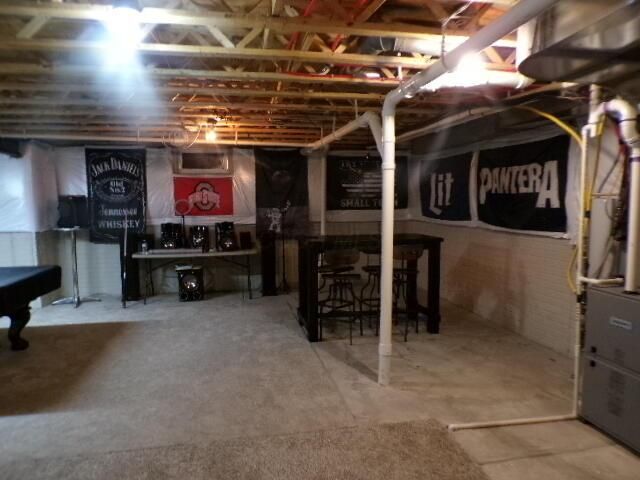 5294 Karst Circle, Ashville, OH 43103