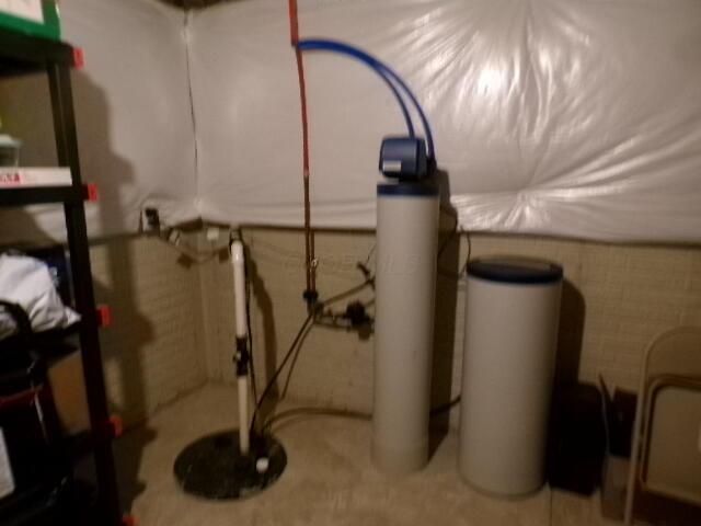 5294 Karst Circle, Ashville, OH 43103