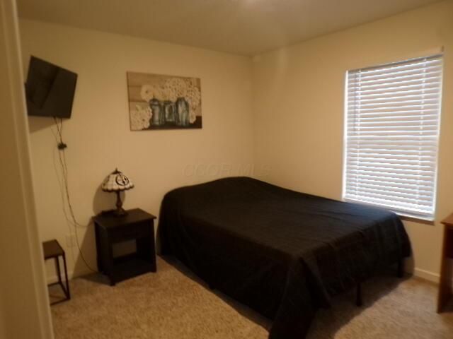 5294 Karst Circle, Ashville, OH 43103