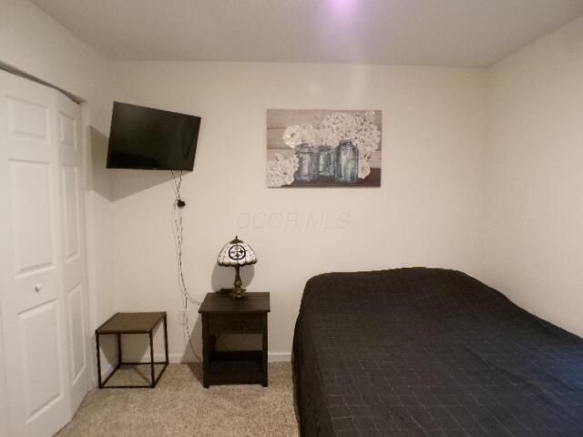 5294 Karst Circle, Ashville, OH 43103