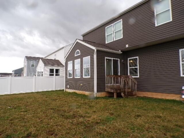 5294 Karst Circle, Ashville, OH 43103