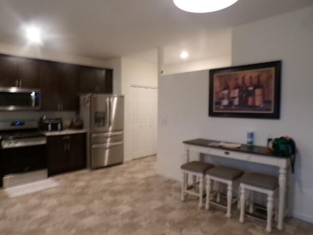 5294 Karst Circle, Ashville, OH 43103