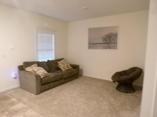 5294 Karst Circle, Ashville, OH 43103