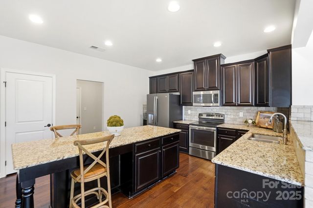 3717 English Garden Drive, Gastonia, NC 28056