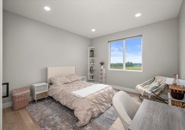 12732 E Piper Rd, Spokane, WA 99217