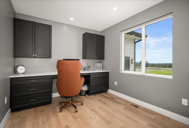 12732 E Piper Rd, Spokane, WA 99217