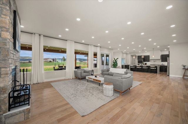 12732 E Piper Rd, Spokane, WA 99217