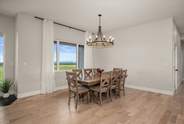 12732 E Piper Rd, Spokane, WA 99217