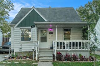 22076 Tuscany Avenue, Eastpointe, MI 48021