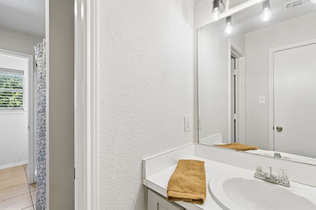 2005 Minnie Drive 1B, Arlington, TX 76012