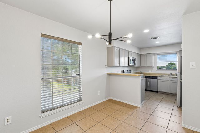 2005 Minnie Drive 1B, Arlington, TX 76012