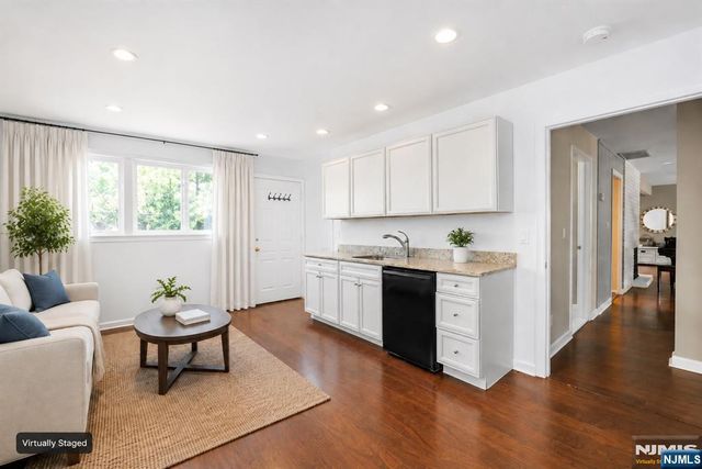 926 Norgate Drive, Ridgewood, NJ 07450