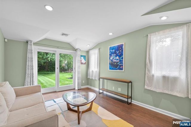 926 Norgate Drive, Ridgewood, NJ 07450