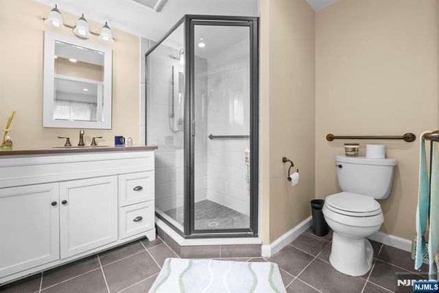 926 Norgate Drive, Ridgewood, NJ 07450