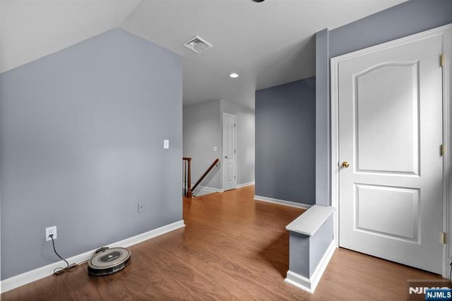 926 Norgate Drive, Ridgewood, NJ 07450
