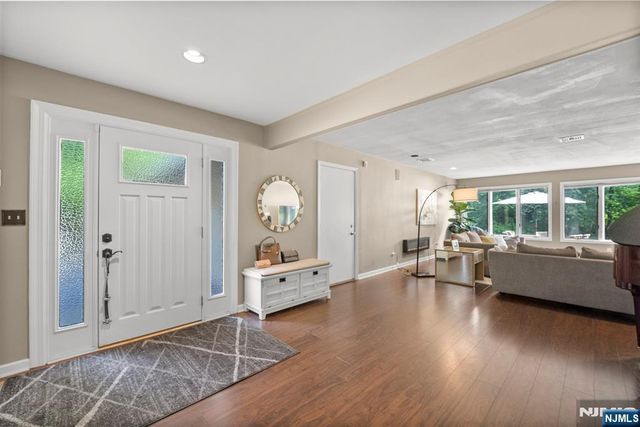 926 Norgate Drive, Ridgewood, NJ 07450
