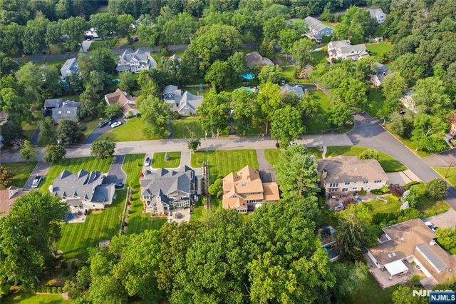 926 Norgate Drive, Ridgewood, NJ 07450