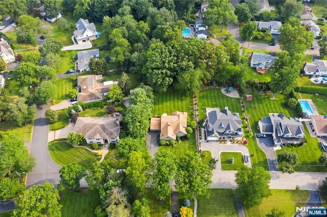 926 Norgate Drive, Ridgewood, NJ 07450