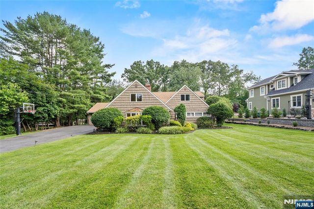 926 Norgate Drive, Ridgewood, NJ 07450