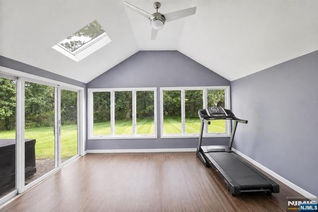 926 Norgate Drive, Ridgewood, NJ 07450