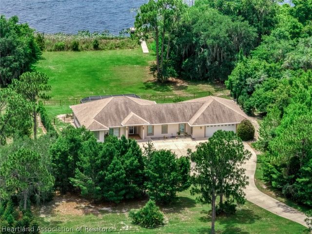 4086 Camp Shore Drive, Sebring, FL 33875