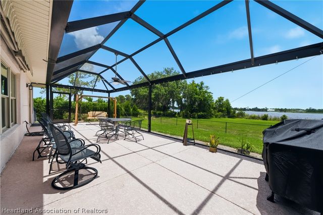 4086 Camp Shore Drive, Sebring, FL 33875