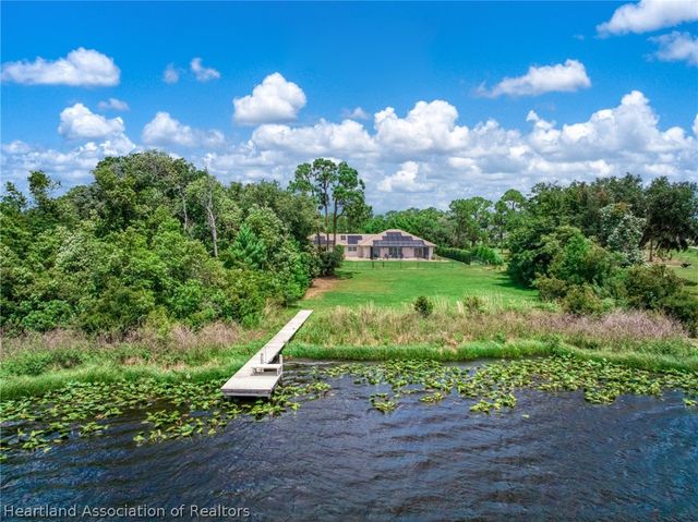 4086 Camp Shore Drive, Sebring, FL 33875
