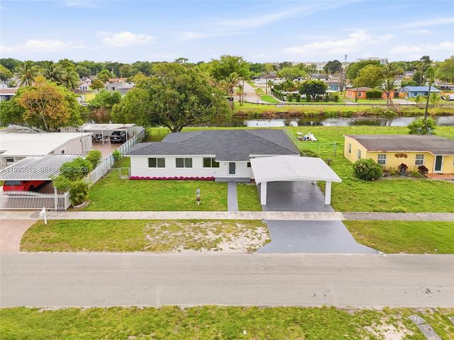2410 NW 155th Ter, Miami Gardens, FL 33054