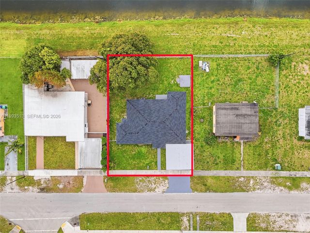 2410 NW 155th Ter, Miami Gardens, FL 33054