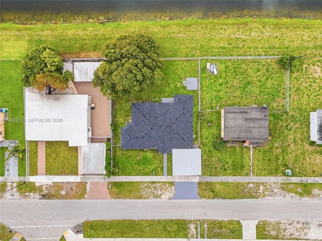 2410 NW 155th Ter, Miami Gardens, FL 33054