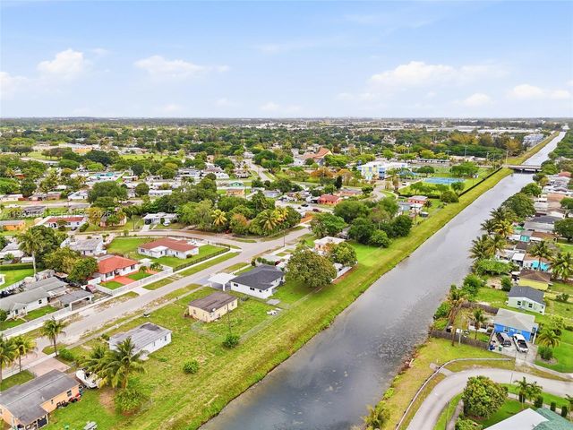 2410 NW 155th Ter, Miami Gardens, FL 33054