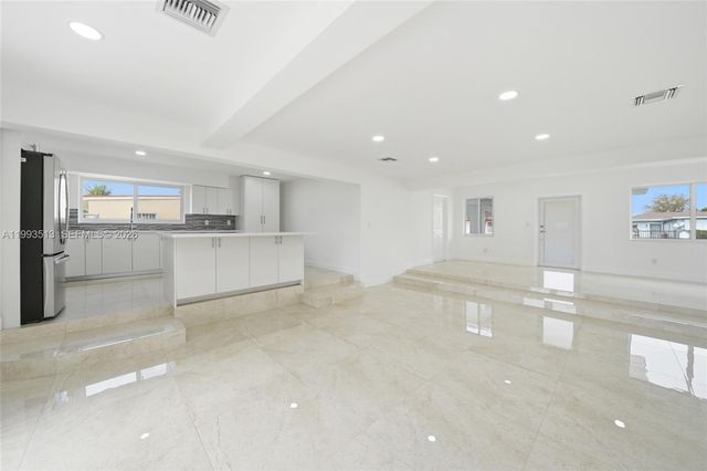 2410 NW 155th Ter, Miami Gardens, FL 33054