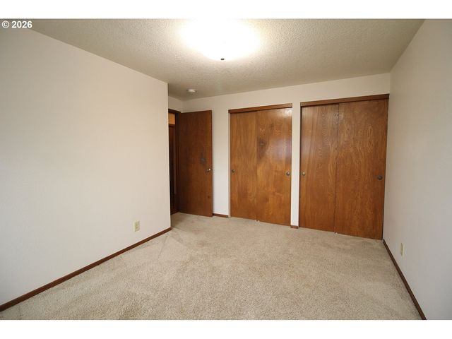 385 S CHERRY Dr, Cornelius, OR 97113