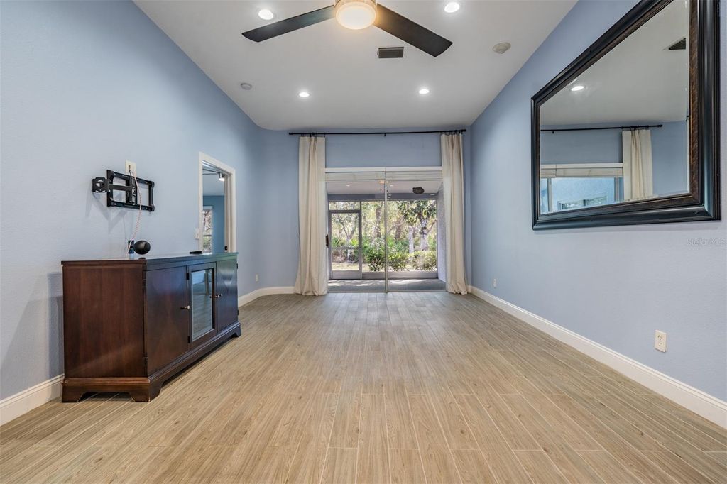 Image 6 of property listing at 4425 CONNERY COURT, Palm Harbor, FL 34685