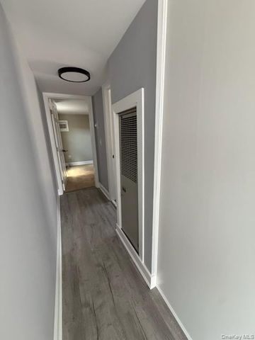 150 Main Street 5, Islip, NY 11751