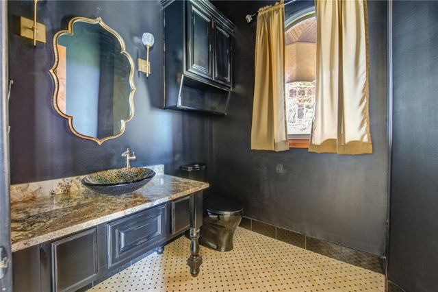 903 Chenango Drive, Angleton, TX 77515