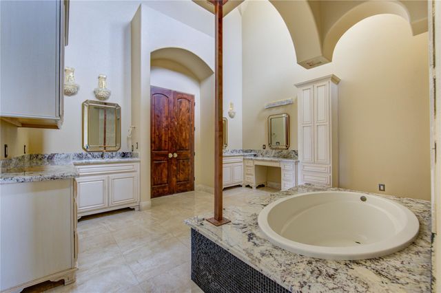 903 Chenango Drive, Angleton, TX 77515