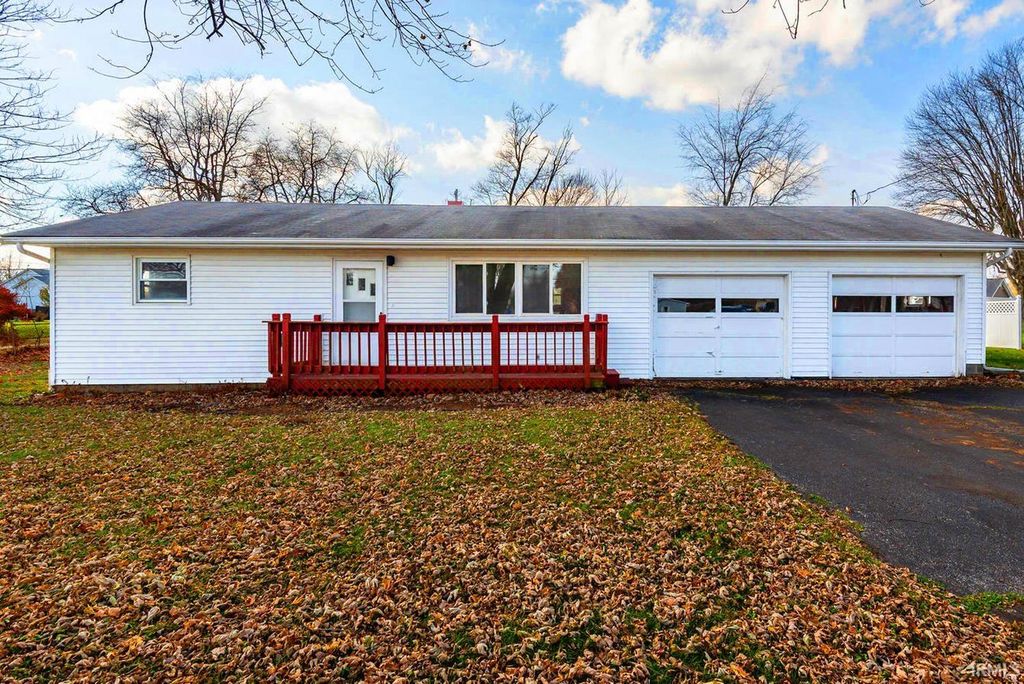 3227 N Smith Pike, Bloomington, IN 47404