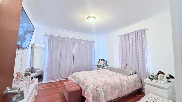 1634 N Shore Rd, Revere, MA 02151