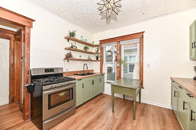 1640 Thurston AVENUE, Racine, WI 53405