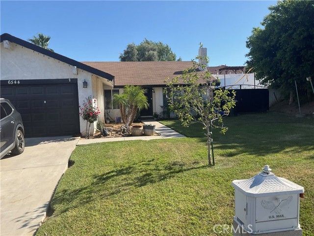 6544 Via Florencia, Jurupa Valley, CA 92509