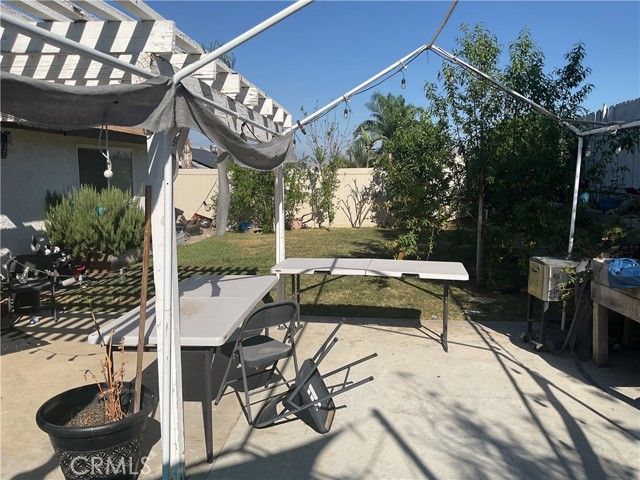 6544 Via Florencia, Jurupa Valley, CA 92509