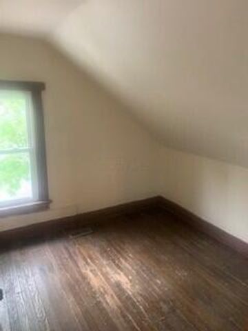 384 E 17th Avenue, Columbus, OH 43201
