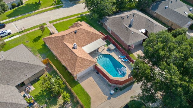 1810 Tiburon Bend, Lewisville, TX 75067