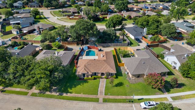 1810 Tiburon Bend, Lewisville, TX 75067