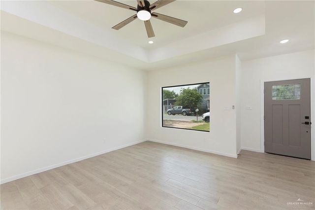 818 E Chapa Avenue, Pharr, TX 78577