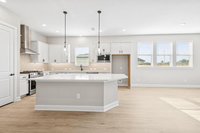 11843 Sawgrass Drive, Mont Belvieu, TX 77523