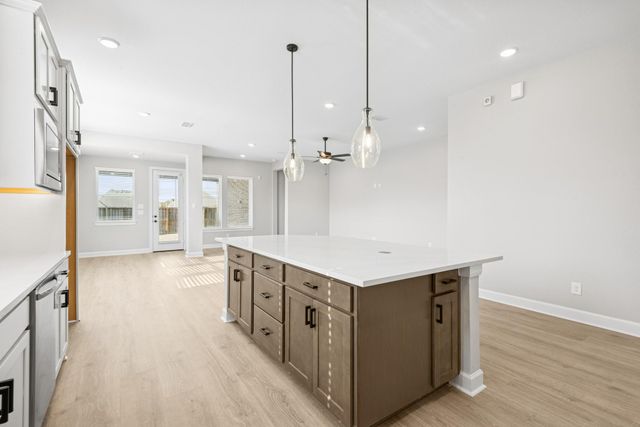 11843 Sawgrass Drive, Mont Belvieu, TX 77523