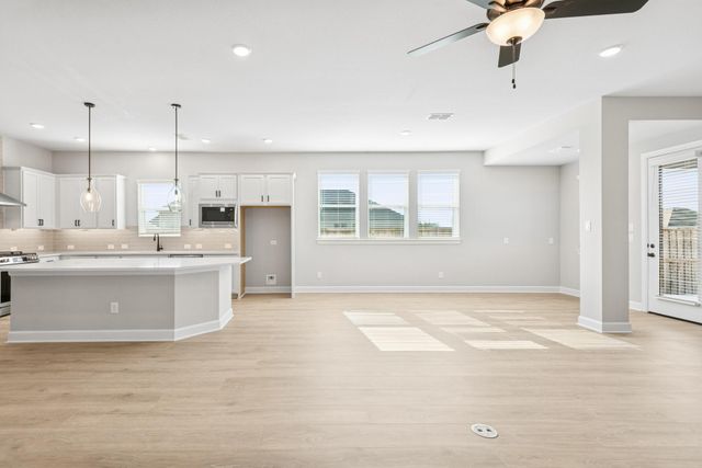 11843 Sawgrass Drive, Mont Belvieu, TX 77523