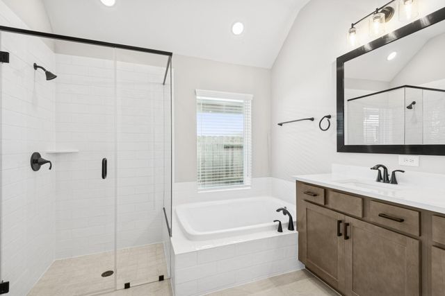 11843 Sawgrass Drive, Mont Belvieu, TX 77523